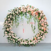 A Symmetrical Flower Arrangements