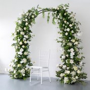 Ivory Tablecloth With Champagne Table Runner