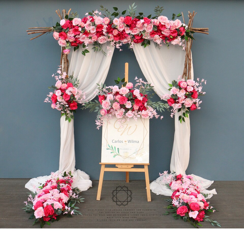 Selecting the appropriate basket style for wedding arrangements