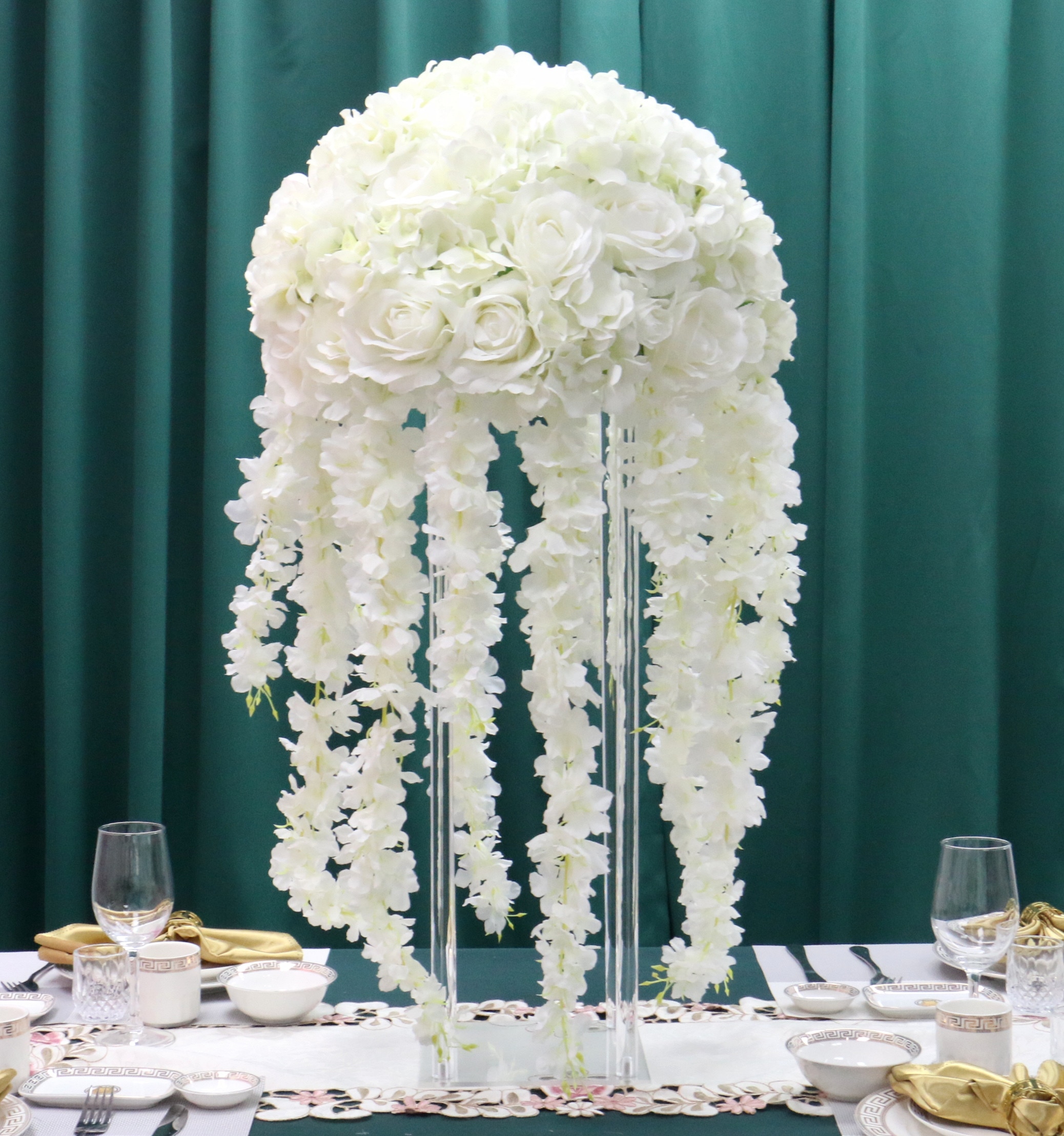 all white flower wedding bouquets1