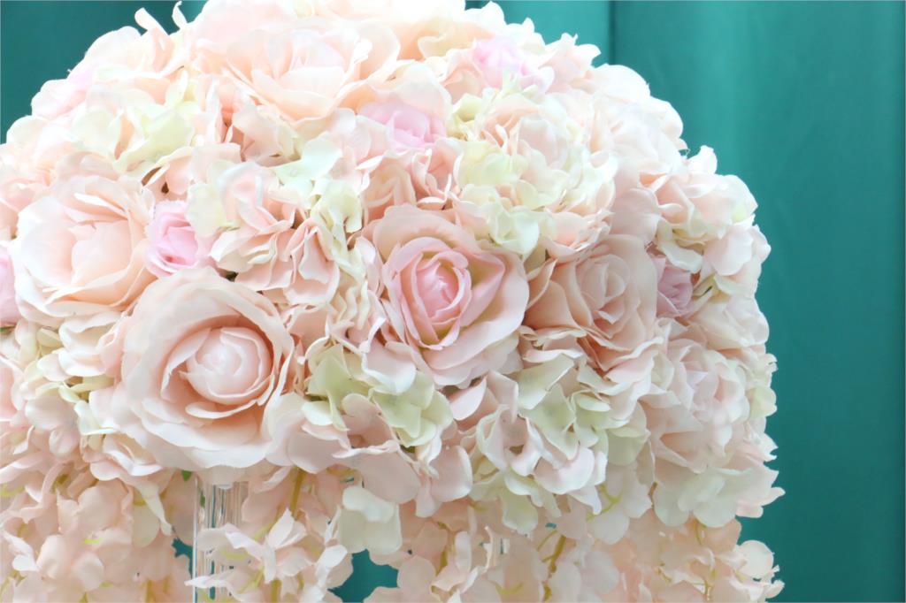 all white flower wedding bouquets8