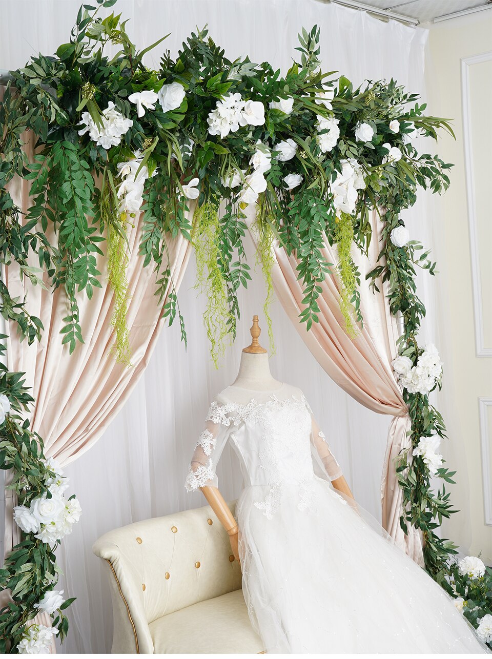 old hollywood glamour wedding decor4