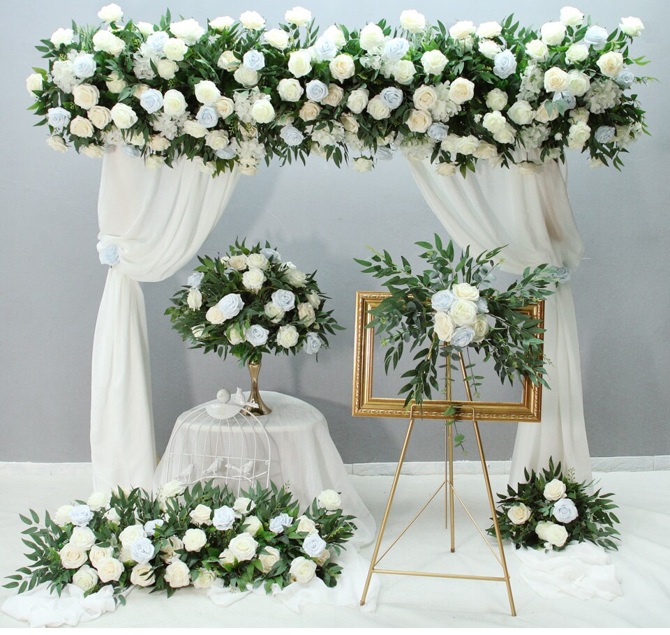 gold white christmas flower arrangement9