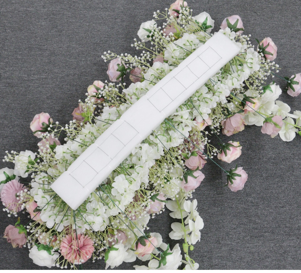 doily boutique table runner9