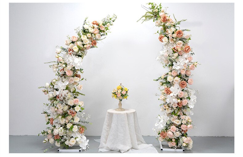 indian wedding stage flower arrangements10